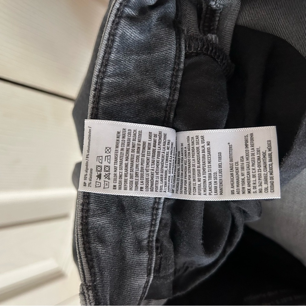 American eagle distressed gray jeans - Picture 6 of 7